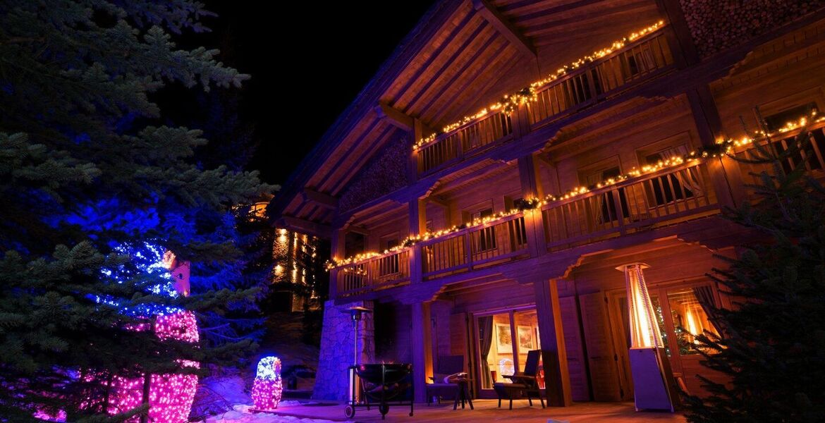 Chalet in the Heart of Courchevel 1850 -of Pure Bliss