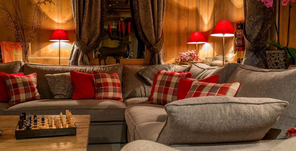 Chalet in the Heart of Courchevel 1850 -of Pure Bliss