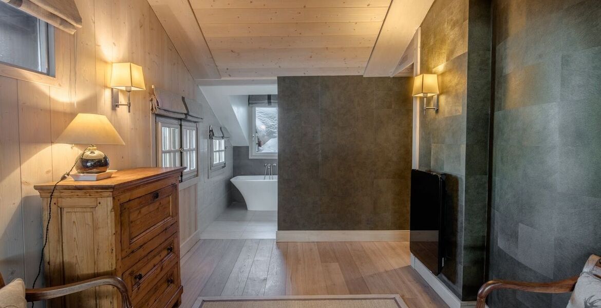 Ski-in/Ski-out Luxury Chalet in Courchevel 1850