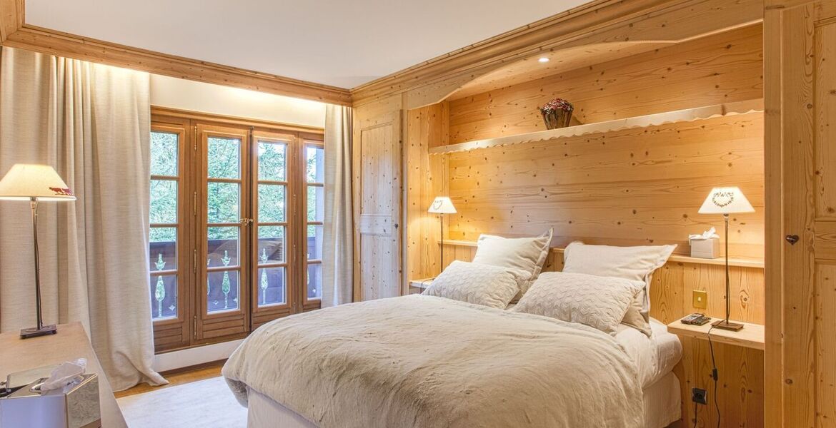 Ski-in/Ski-out Luxury Chalet in Courchevel 1850