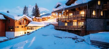 Le Chalet incarne la vie de luxe. Aménagée sur trois étages 