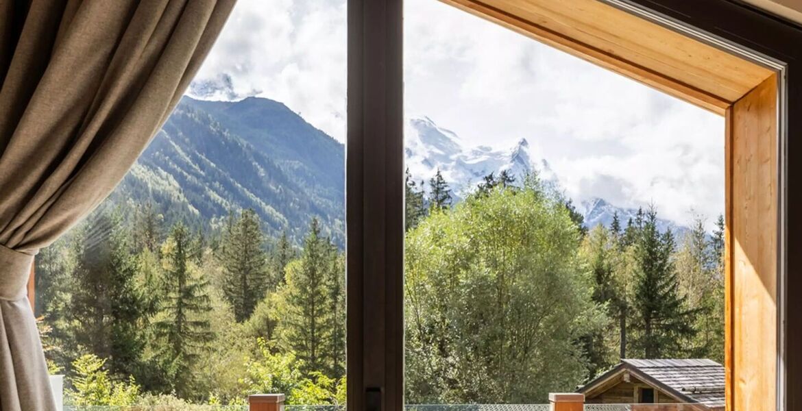 Luxury Chalet in Praz de Chamonix with Mont Blanc Views
