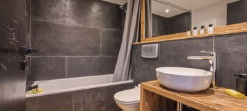 Luxury Chalet in Argentière with Stunning Mountain Views