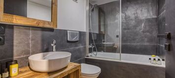 Luxury Chalet in Argentière with Stunning Mountain Views