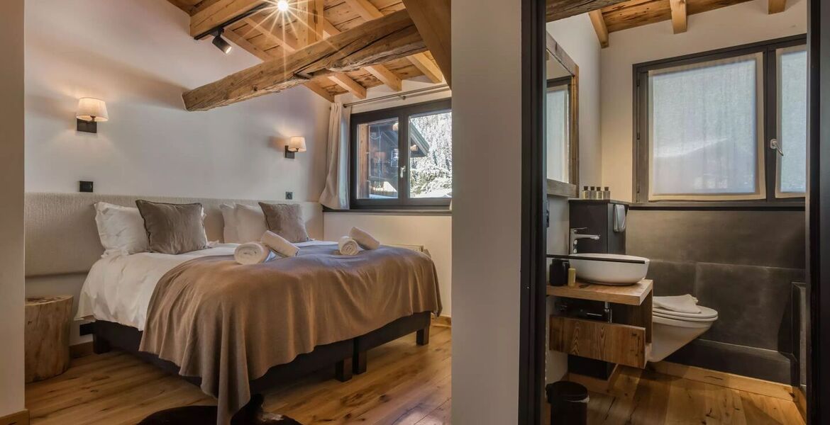 Luxury Chalet in Argentière with Stunning Mountain Views