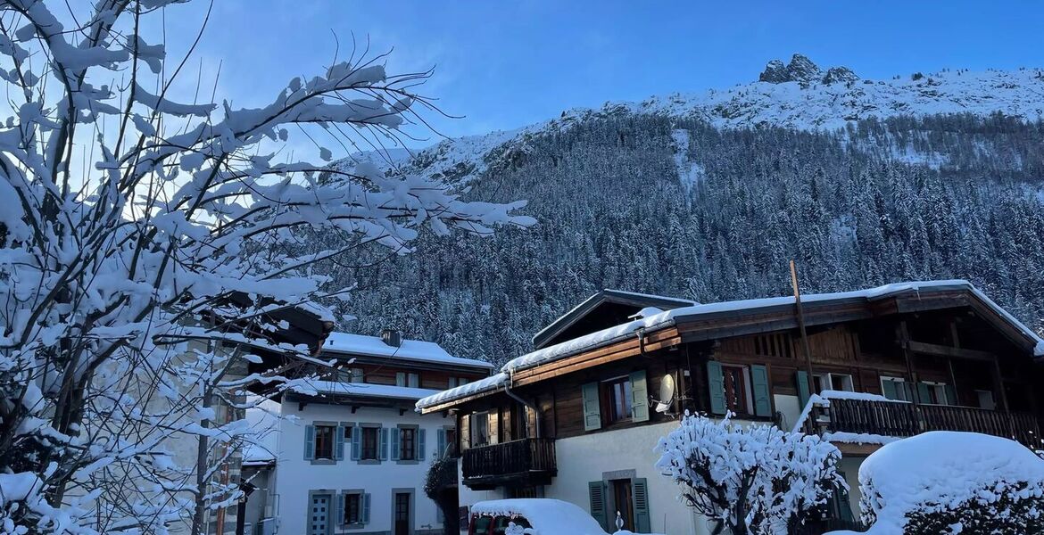 Luxury Chalet in Argentière with Stunning Mountain Views