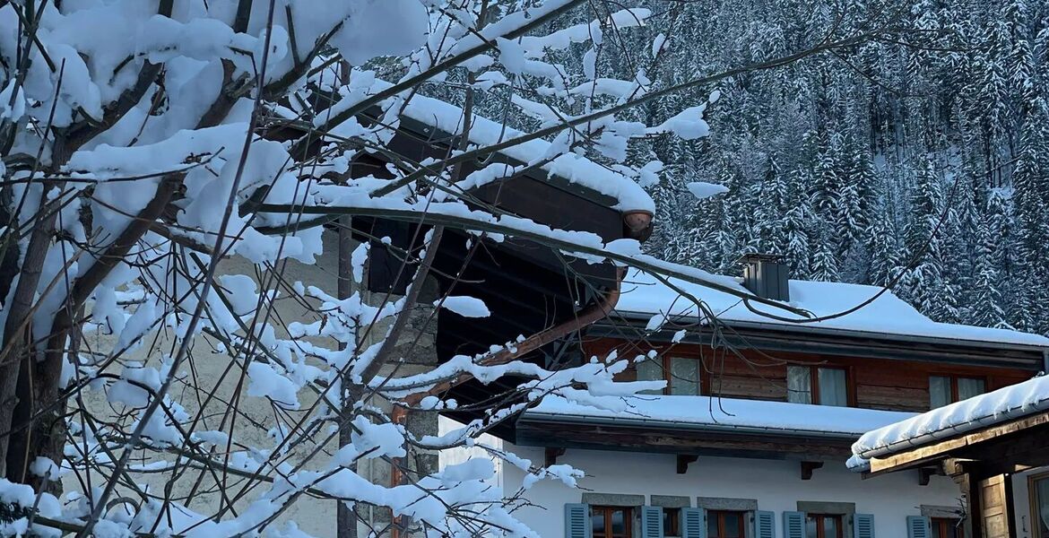 Luxury Chalet in Argentière with Stunning Mountain Views