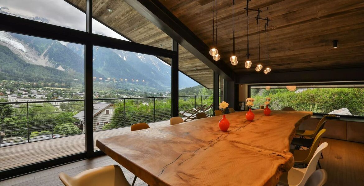 Luxury Chalet in Chamonix with Breathtaking Alpine Views