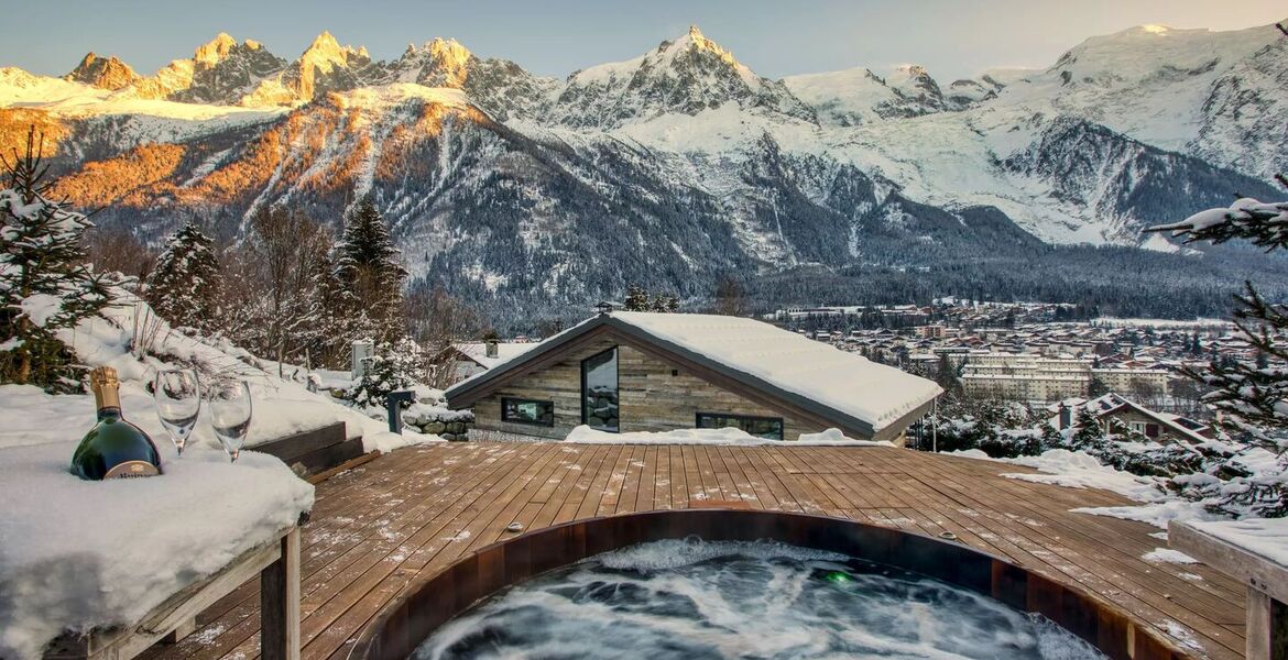 Luxury Chalet in Chamonix with Breathtaking Alpine Views
