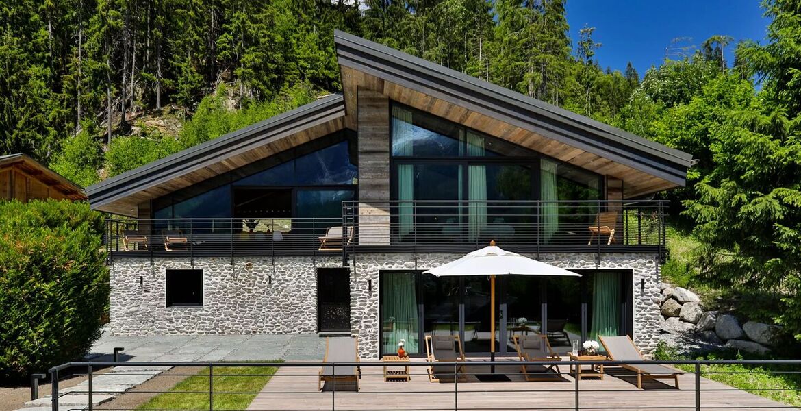 Luxury Chalet in Chamonix with Breathtaking Alpine Views