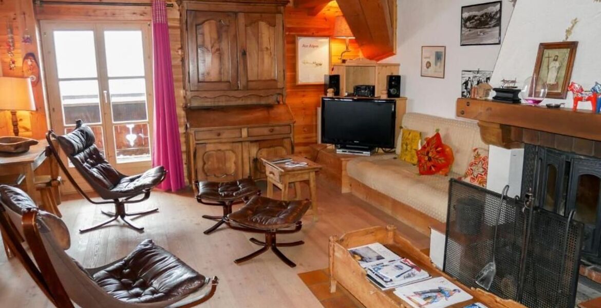 2 bedroom apartment with balcony