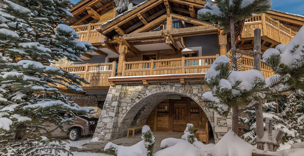 Chalet unique à louer à Val d'Isère avec 500m2 