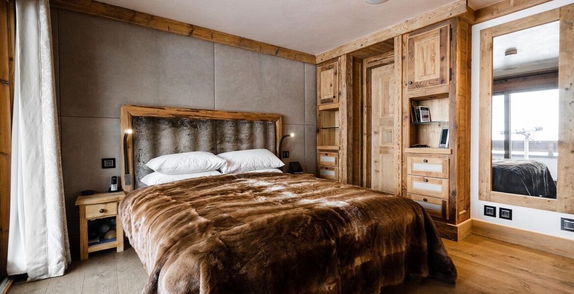 Ski-in Ski-out Apartment in Courchevel 1850