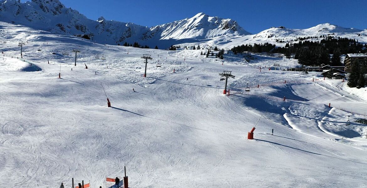 Apartamento con acceso directo a las pistas en Courchevel