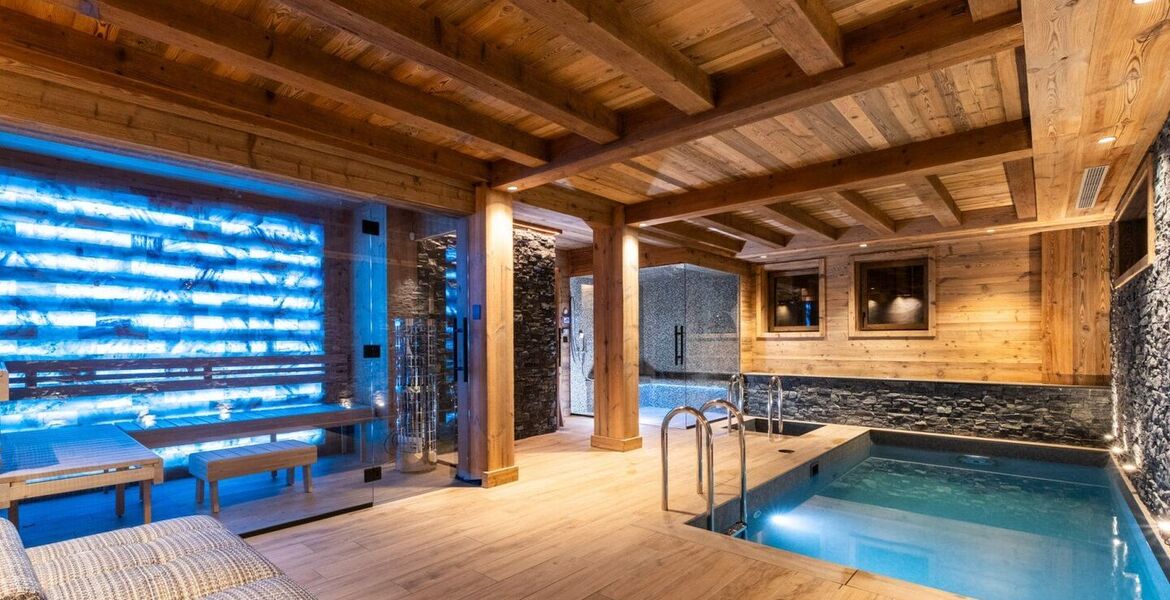 Brand New Luxury Chalet in Méribel with Spa