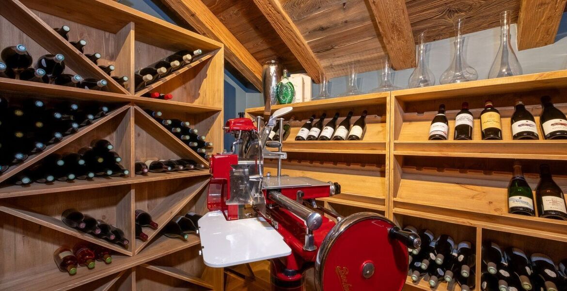 Brand New Luxury Chalet in Méribel with Spa