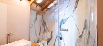 Brand New Luxury Chalet in Méribel with Spa