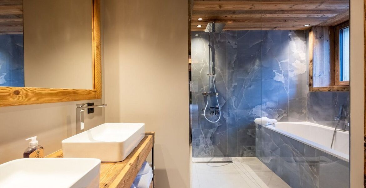 Brand New Luxury Chalet in Méribel with Spa
