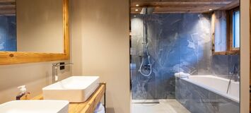 Brand New Luxury Chalet in Méribel with Spa