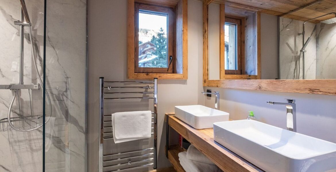 Brand New Luxury Chalet in Méribel with Spa