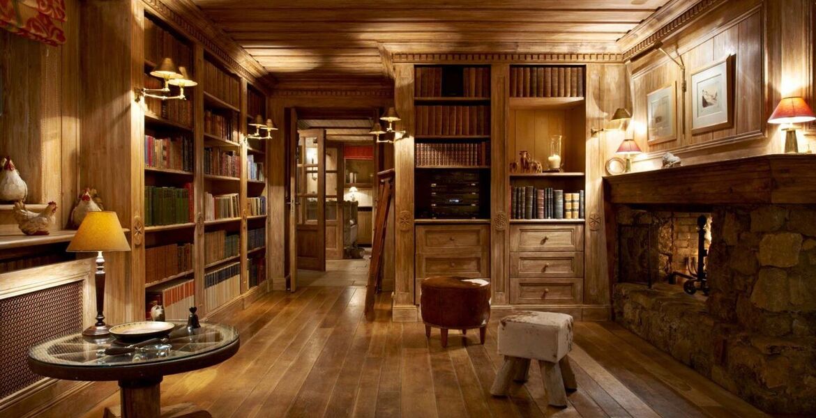 Luxury Chalet with Alpine Charm in Méribel Village
