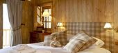 Luxury Chalet with Alpine Charm in Méribel Village