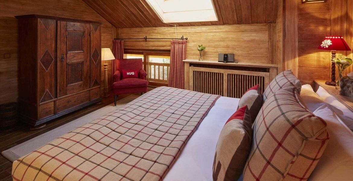 Luxury Chalet with Alpine Charm in Méribel Village
