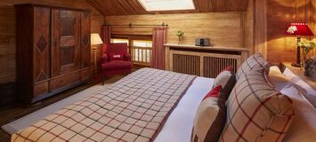 Luxury Chalet with Alpine Charm in Méribel Village