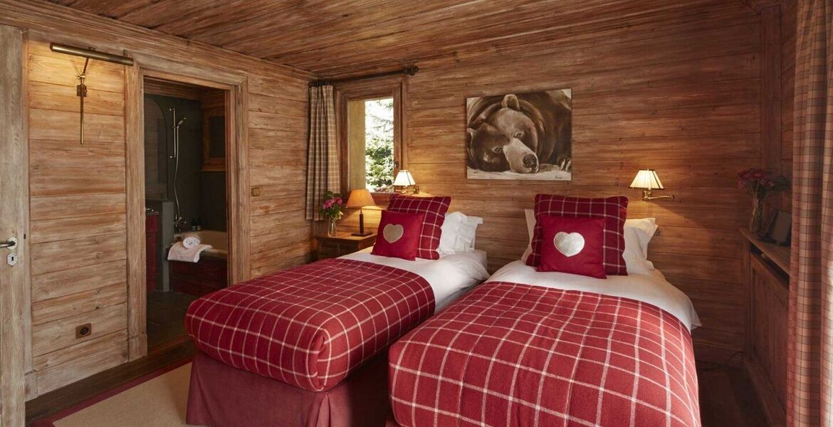 Luxury Chalet with Alpine Charm in Méribel Village