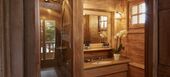 Luxury Chalet with Alpine Charm in Méribel Village