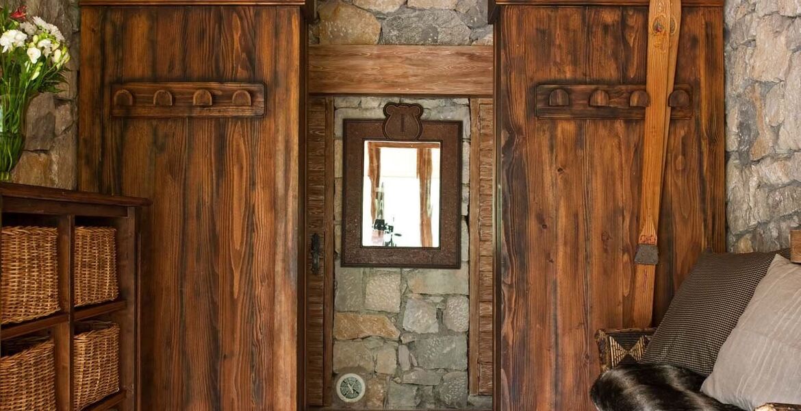 Luxury Chalet with Alpine Charm in Méribel Village