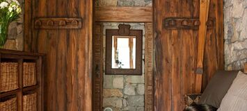 Luxury Chalet with Alpine Charm in Méribel Village