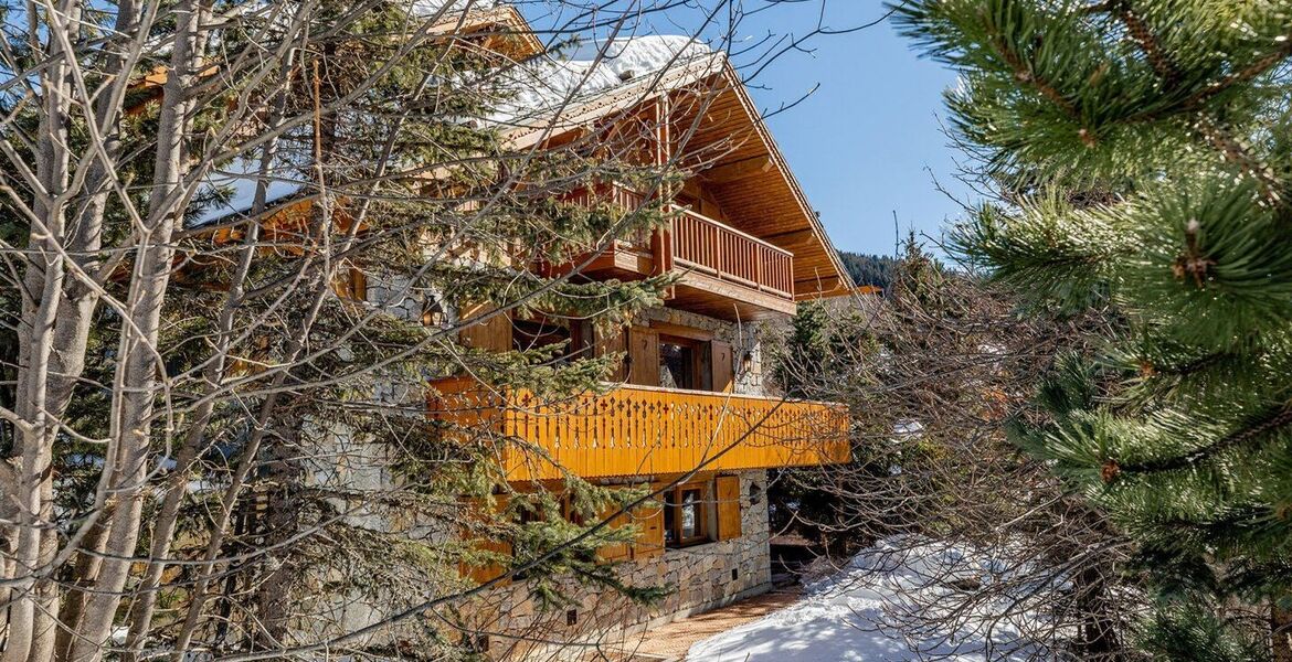 Luxury Chalet with Alpine Charm in Méribel Village