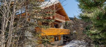 Luxury Chalet with Alpine Charm in Méribel Village