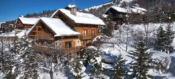 Luxury Chalet with Alpine Charm in Méribel Village