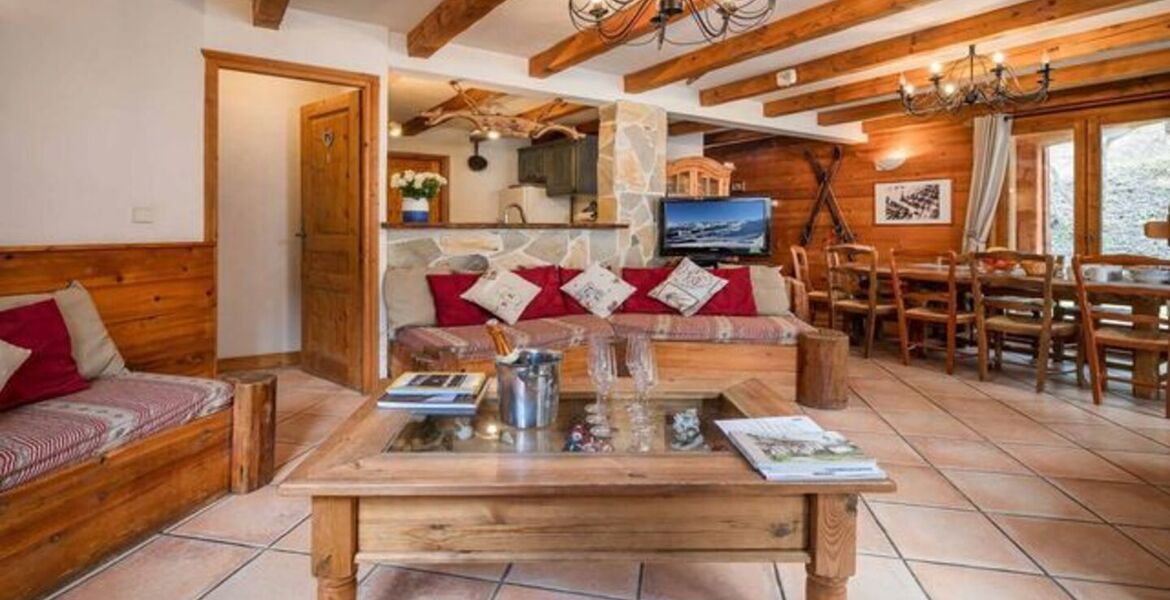 Traditional Savoyard Chalet with Cosy Log Cabin Feel