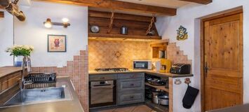 Traditional Savoyard Chalet with Cosy Log Cabin Feel