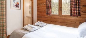 Traditional Savoyard Chalet with Cosy Log Cabin Feel