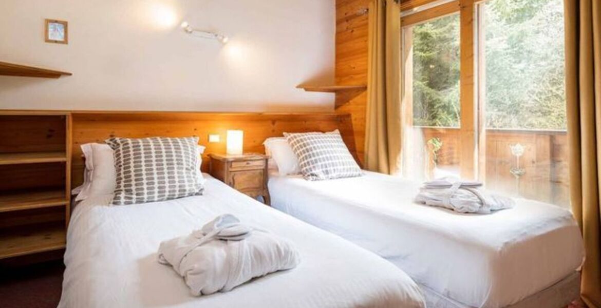 Traditional Savoyard Chalet with Cosy Log Cabin Feel
