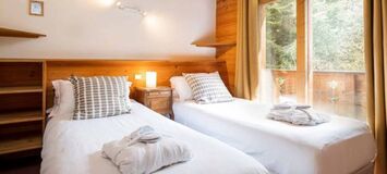 Traditional Savoyard Chalet with Cosy Log Cabin Feel