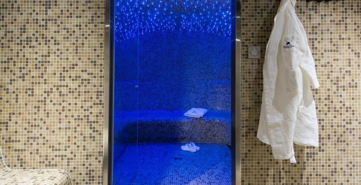 Suite exclusiva con terraza panorámica en Courchevel 1850