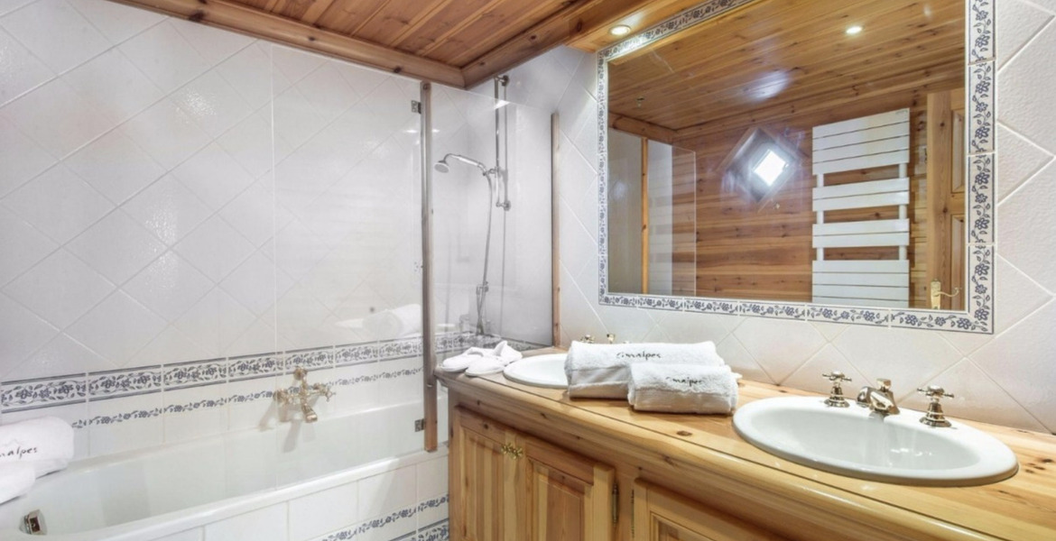 Шале в Куршевеле 1650 в аренду - 210 кв.м площади 