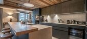 Luxurious Alpine Apartment with Ski-In/Ski-Out Access