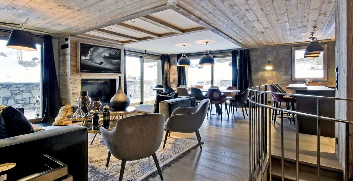A Luxurious Alpine Retreat with a Massive Terrace