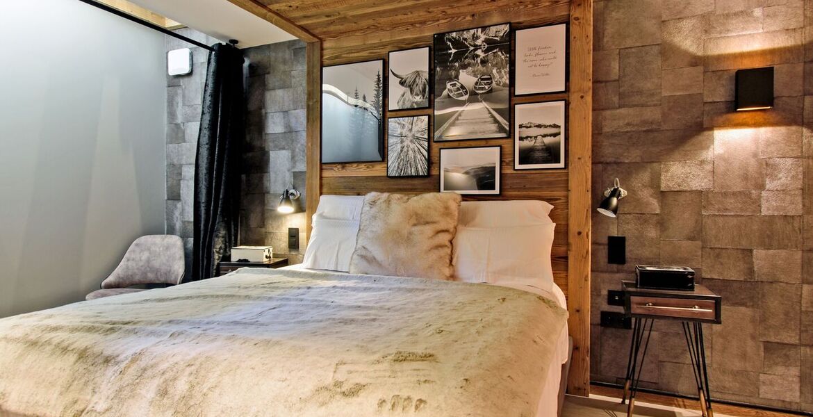 A Luxurious Alpine Retreat with a Massive Terrace