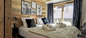A Luxurious Alpine Retreat with a Massive Terrace