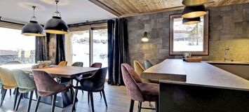 A Luxurious Alpine Retreat with a Massive Terrace
