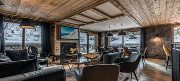 A Luxurious Alpine Retreat with a Massive Terrace