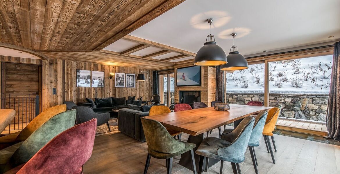 A Luxurious Alpine Retreat with a Massive Terrace