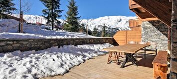 A Luxurious Alpine Retreat with a Massive Terrace